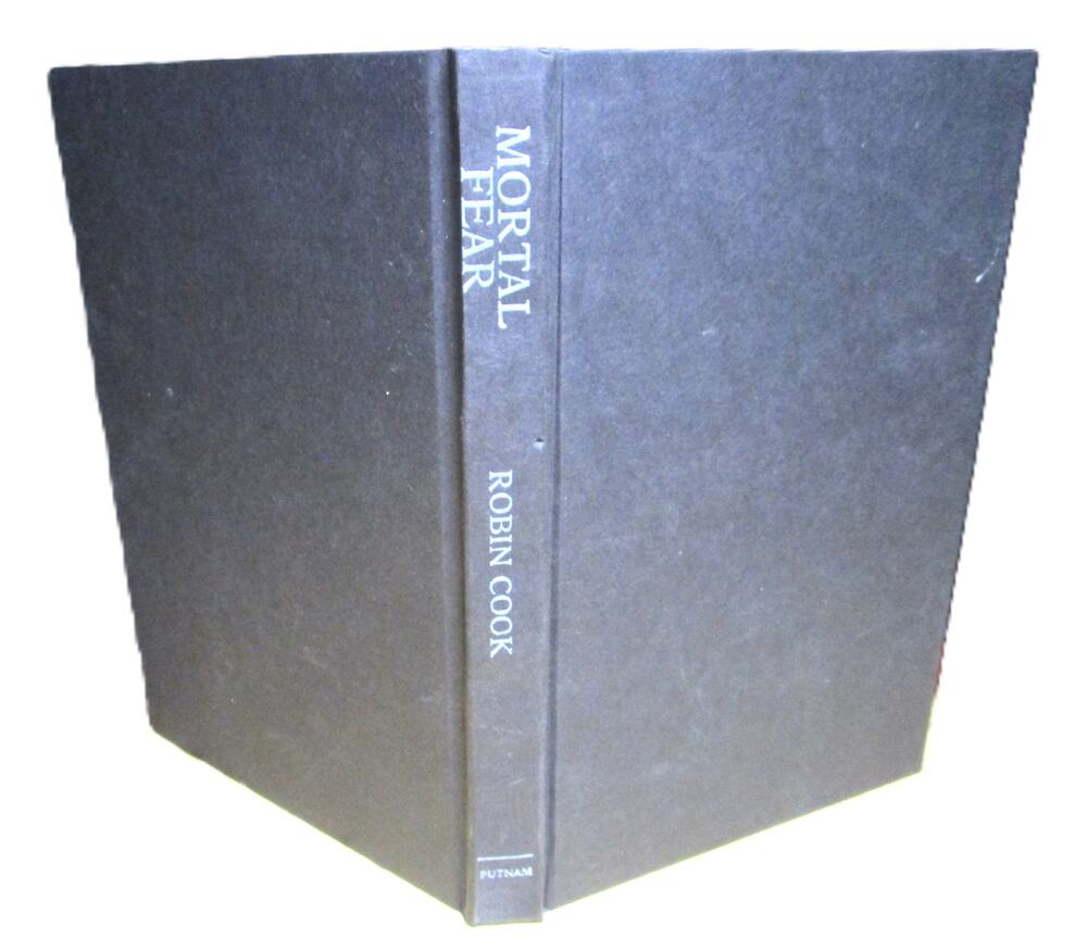 Robin Cook Mortal Fear 1988 Hardcover Medical Thriller Suspense Fiction Novel